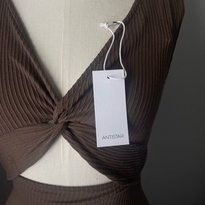 NWT anti star dress size XS color brown
